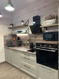 Уютный дом с сауной, бассейном и видом на Мустаг - 6