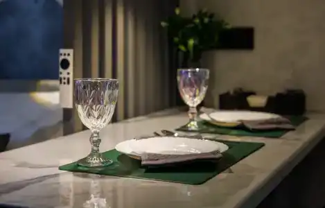 на Новомосковской, 14 - 121