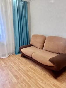 в центре - 12
