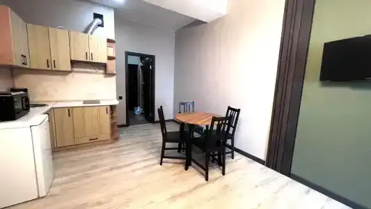 в центре на Сенявина 5 - 10