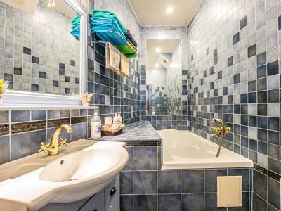 на проспекте Гагарина - 28