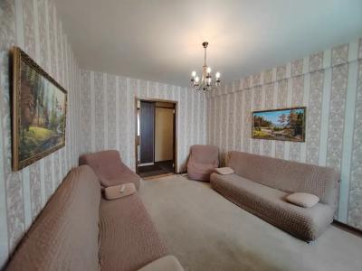 on Griboedova 19 - 3