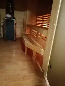 Домик полтора этажа в деревне на берегу. Первая линия - 30