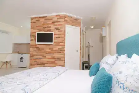Apartment on Revolyutsii 29 - 2