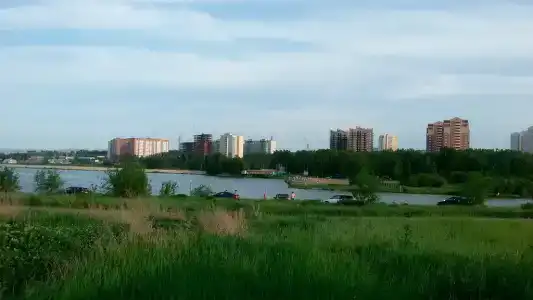 Уютный коттедж с террасой рядом с озером Парк кафе - 9