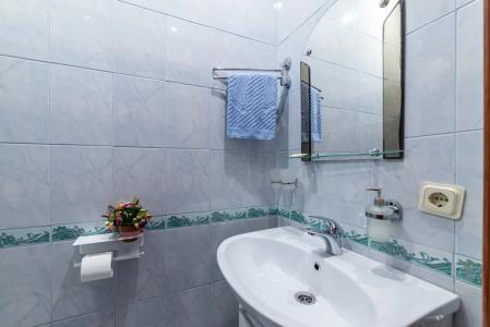 Демократ на Некрасова 58 - 206