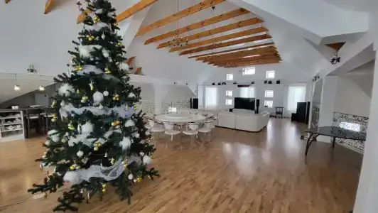 Огромный коттедж с бассейном и баней в Кузнецово - 1