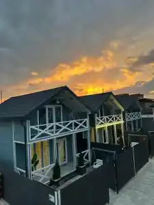 Дом у моря на Нефтяников 115 - 118