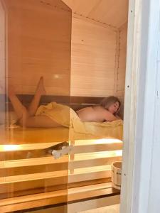 Уютный новый дом с сауной включена в стоимость и видом на озеро и лес - 10