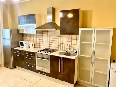 на Студенческой 68А - 36
