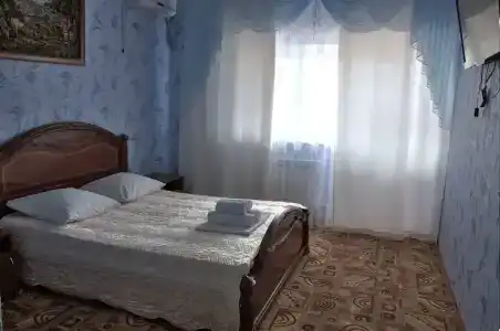 на Набережной - 94