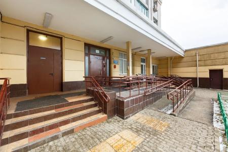Студия в высотке с панорамой у парка с прудом - 14