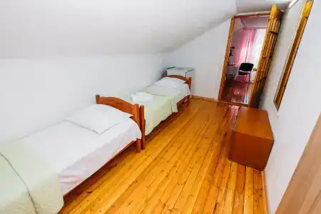 Поющие в Терновнике - 135