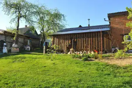 Уютный домик у озера - 3