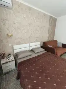 на Жукова, 11/1 - 5