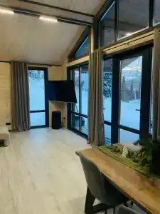 Домик с видом на горы - 80