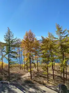 с видом на озеро Банное и Уральские горы - 21