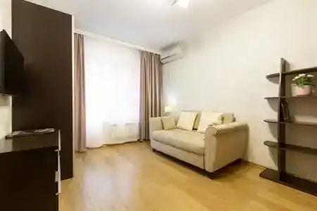 Усиевича 25к2 - 7