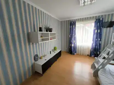 Уютный дом с бассейном, сауной и камином - 36