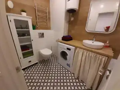 Двухэтажный дом рядом с озером - 6