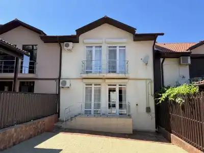 Таунхаус со своим двором - 28