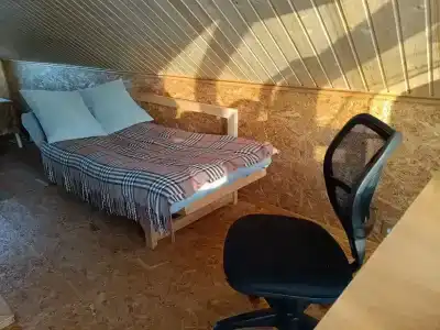 Домик полтора этажа в деревне на берегу. Первая линия - 25