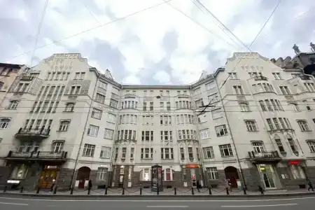 MyHome YourHome on Bolshoy Prospekt Petrogradskaya side - 36