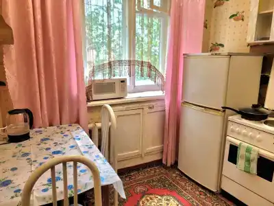 на Перенсона 38 - 9