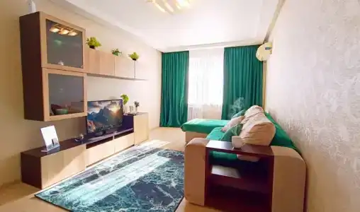 Высотка в районе Ерофей Арена - 35