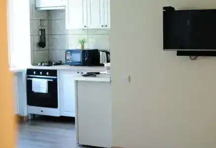 2к в центре, площадь за углом - 9