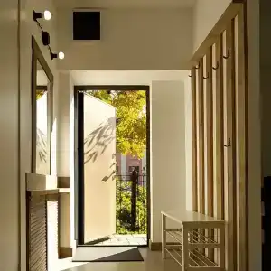 Уникальная квартира с отедельным входом - 1