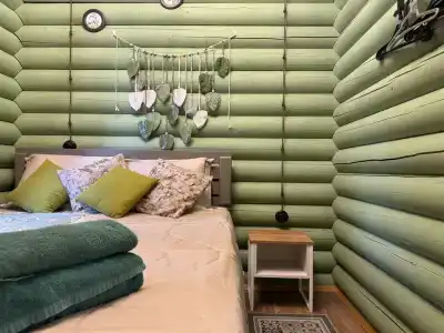 У друзей - 27