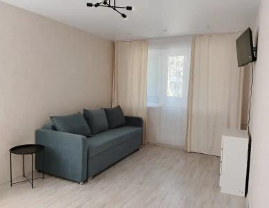 Квартиры на Юных Ленинцев 8 - 17