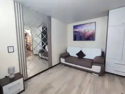 в центре, панорамный вид на площадь Победы и Амфитеатр - 13