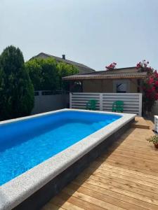 Гостевой дом на Набережной 36 - 0