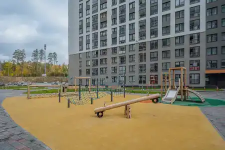 в микрорайоне Светлый, 1 - 7