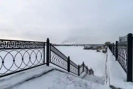 на Набережной - 9