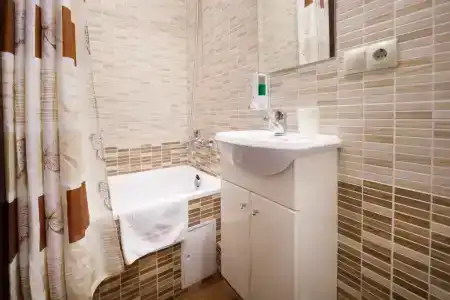 Уютная студия на улице Леонова - 10