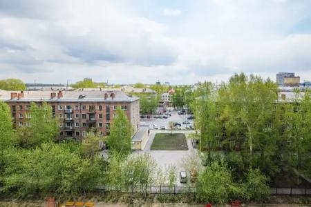 на проспекте Карла Маркса, 11 - 6