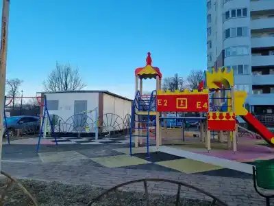 Аврора, Роза Люксембург, 33 - 16