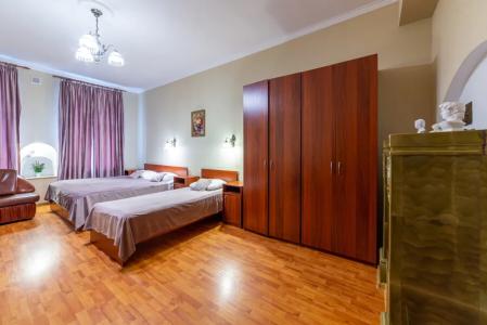 Демократ на Некрасова 58 - 216