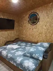 Уютный гостевой домик во дворе частной усадьбы - 59