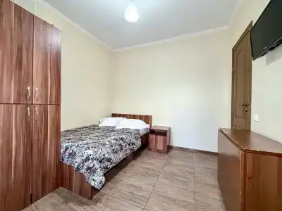 на Самбурова 210Б - 24