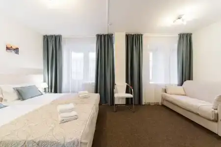 Simple Bon Voyage - 152