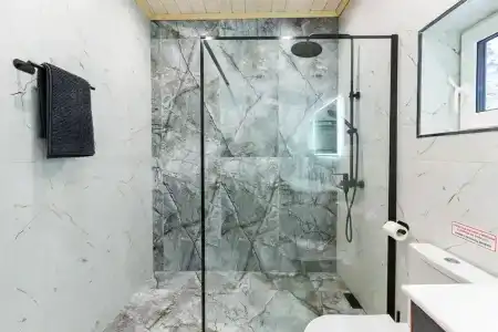 Solar House - 52
