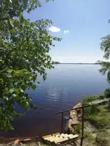 Дом на берегу с баней и катером - 16