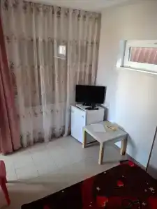 House 888 - 9