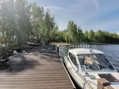 Сканди Суванто близ озера - 30