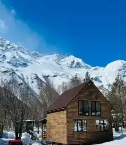 Домик с видом на горы - 39