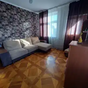 Уютный домик утопающий в зелени - 52